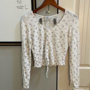 Hollister Cream and Blue Blouse